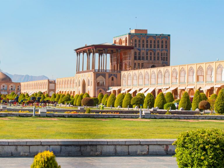 Isfahan Travel Guide